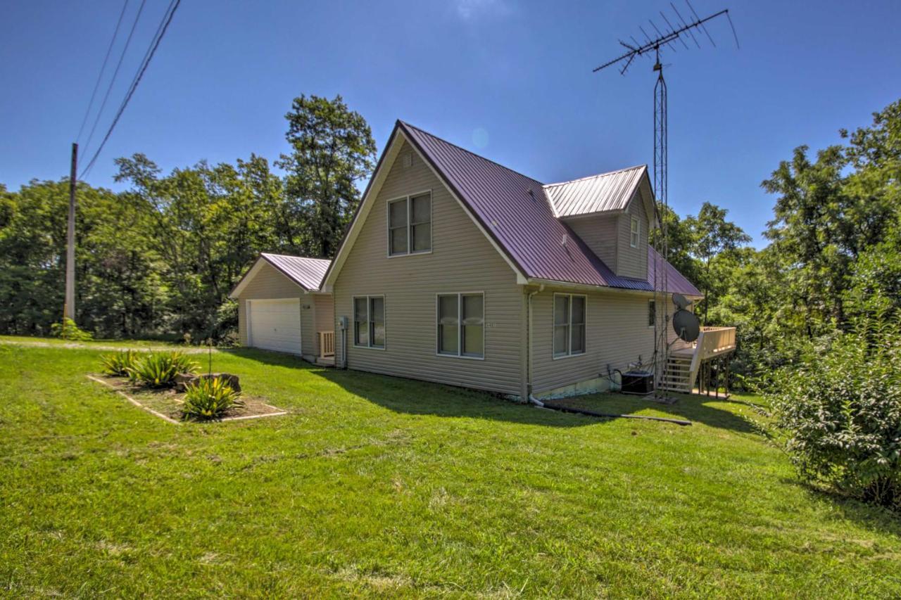 Modern Eckerty Home With Deck On Patoka Lake! Taswell Eksteriør billede