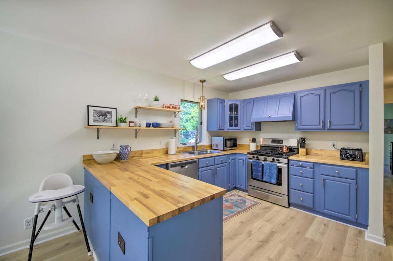 Modern Eckerty Home With Deck On Patoka Lake! Taswell Eksteriør billede