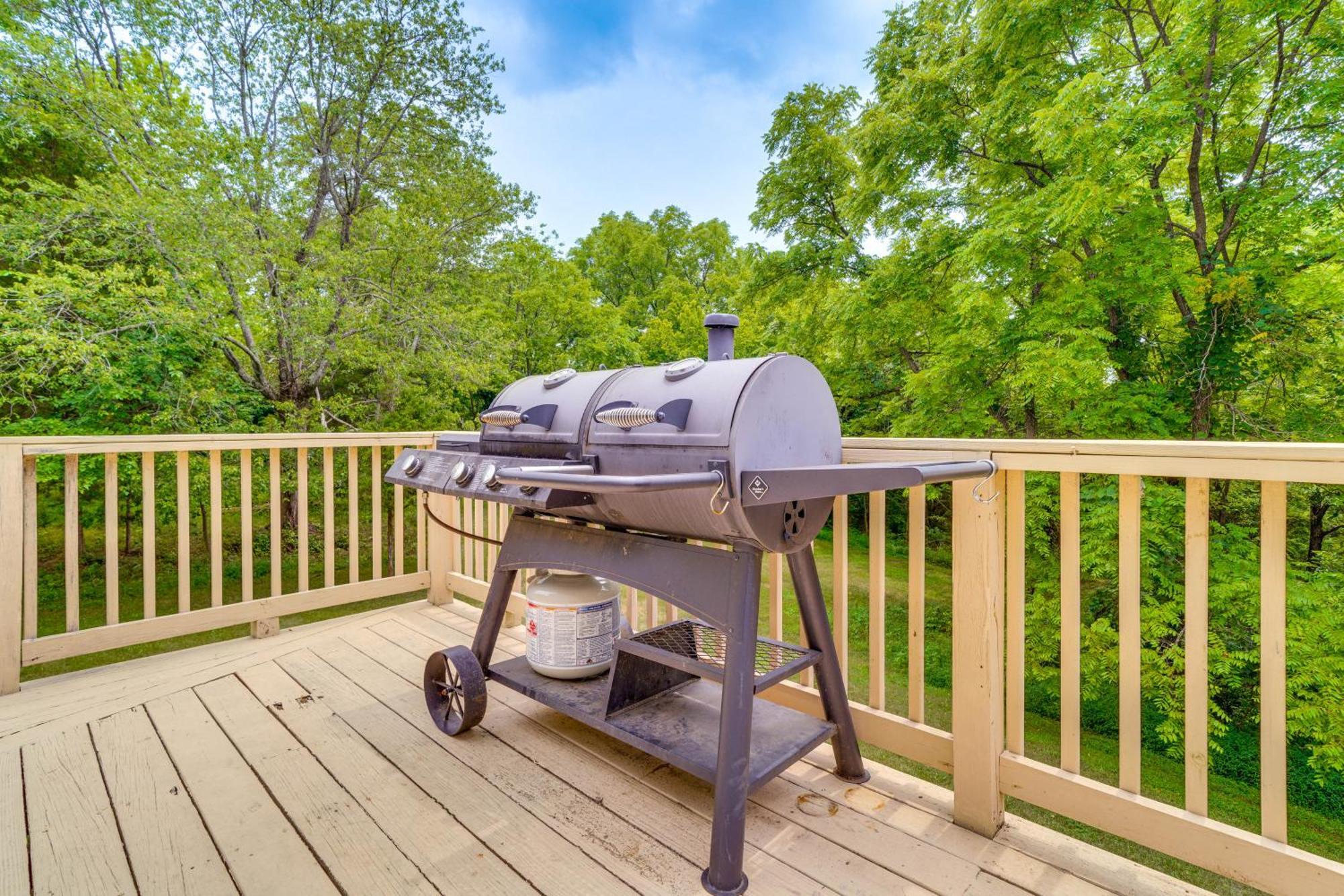 Modern Eckerty Home With Deck On Patoka Lake! Taswell Eksteriør billede